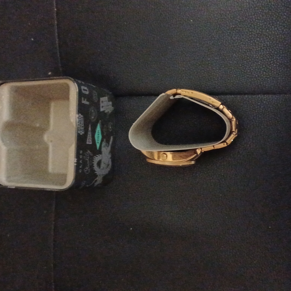 Fossil Watch - Picture 3 of 4
